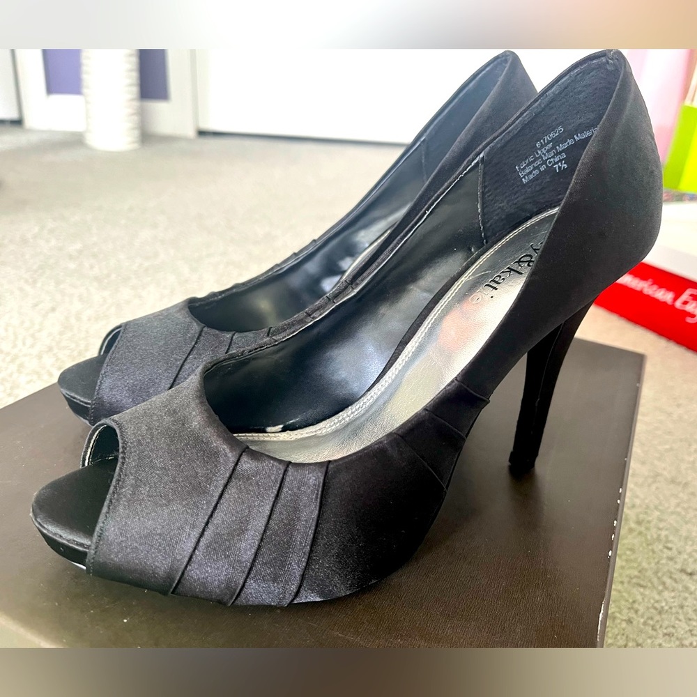 Kelly&Katie heels
